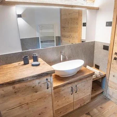 Giuly's Luxury Lägenhet