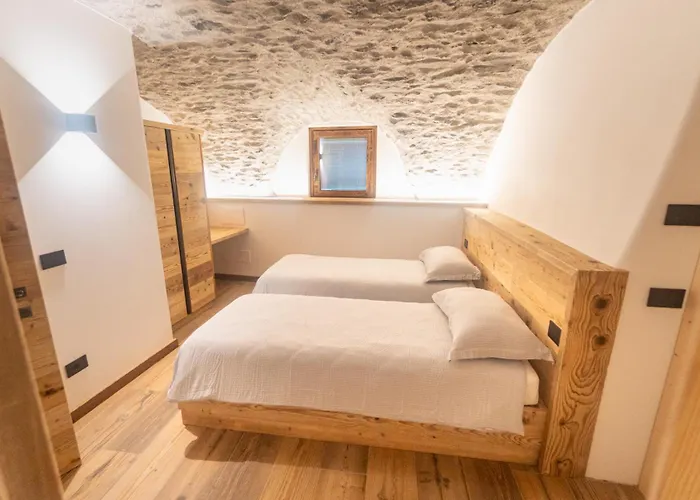 Giuly's Luxury * בורמיו